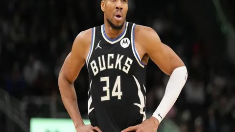 上海海港中超问鼎，山东泰山1-1战平，裁判五黄牌终场——澎湃速递